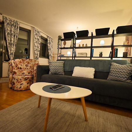 L&B Studio Apartment Pristina Extérieur photo